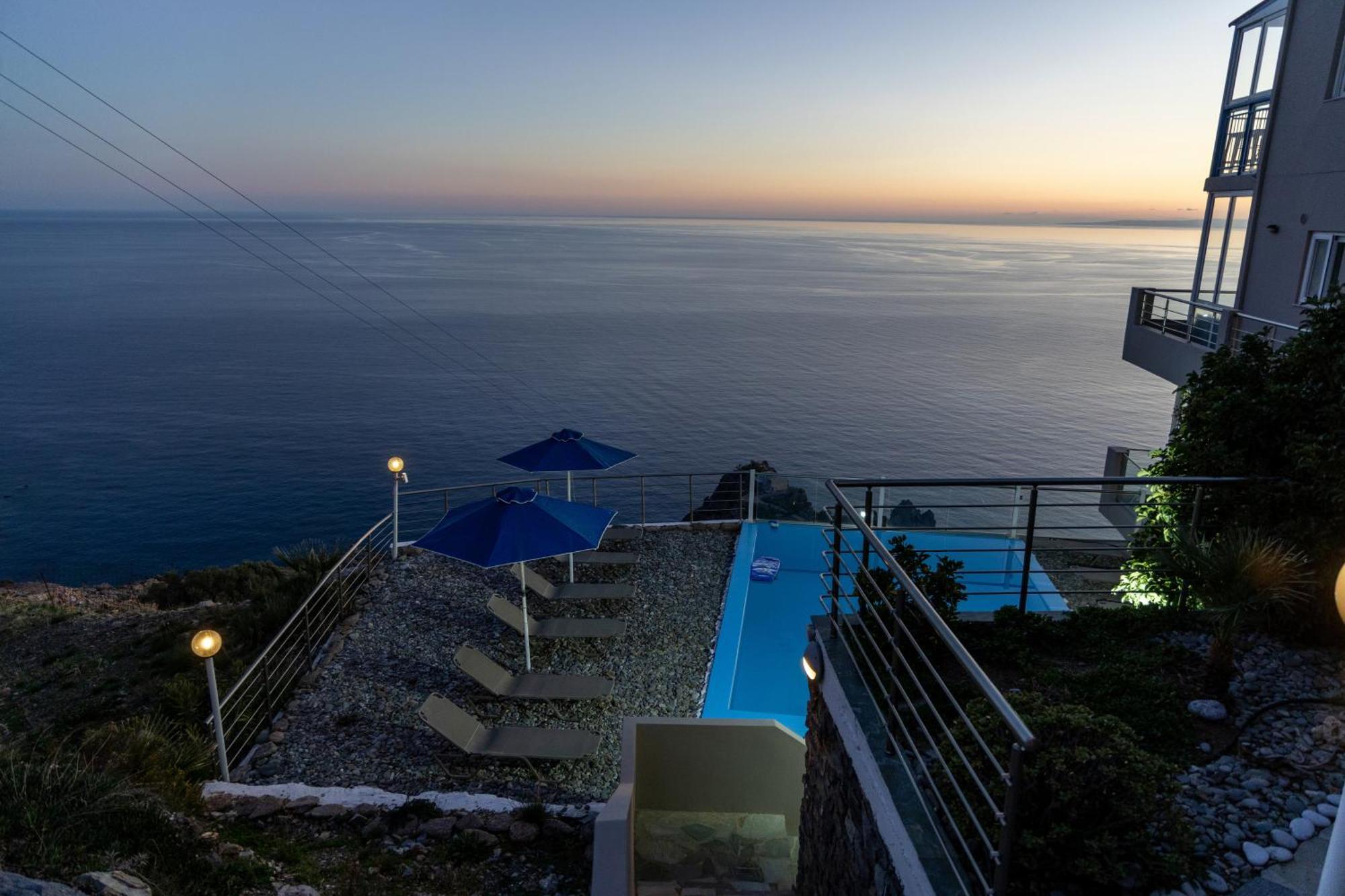 Akrotiri Panorama- Luxury Rental Apartments With Sea View Родакинон Екстериор снимка