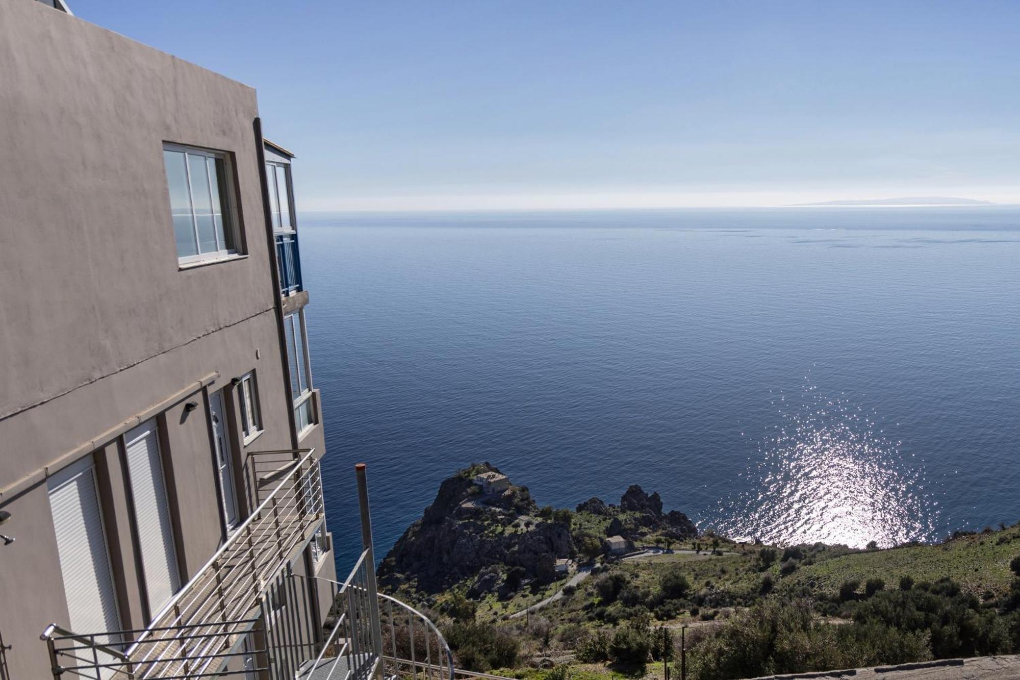 Akrotiri Panorama- Luxury Rental Apartments With Sea View Родакинон Екстериор снимка