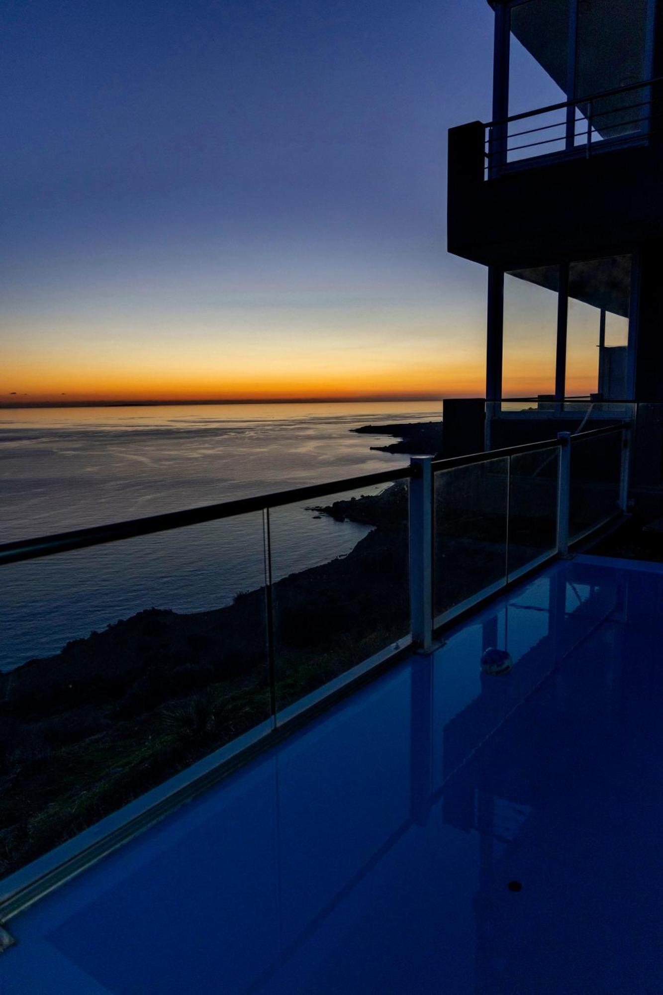 Akrotiri Panorama- Luxury Rental Apartments With Sea View Родакинон Екстериор снимка